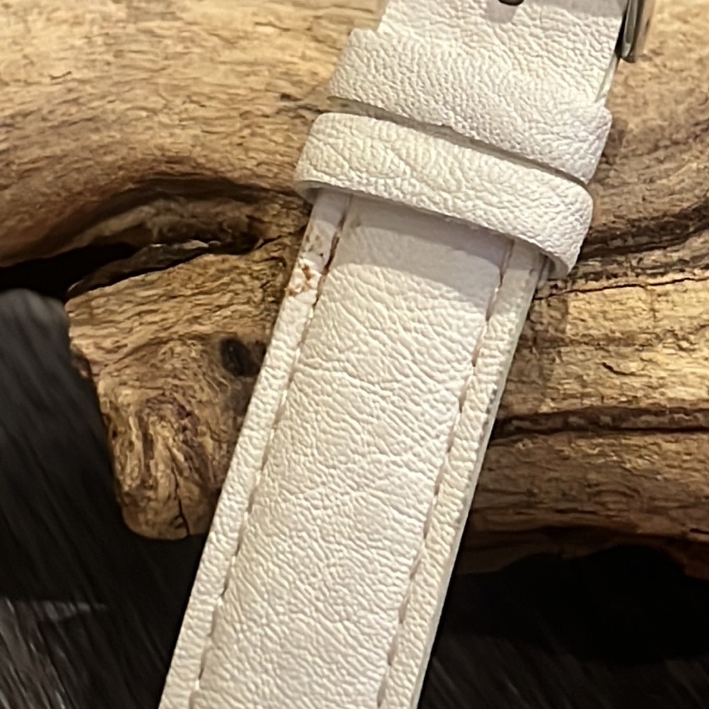 Watch - Picture 5 of 7